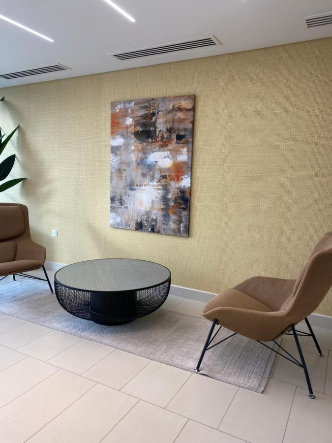 Out Of Mood ! Luxury Stay!! Yas Island Apartment Abu Dhabi